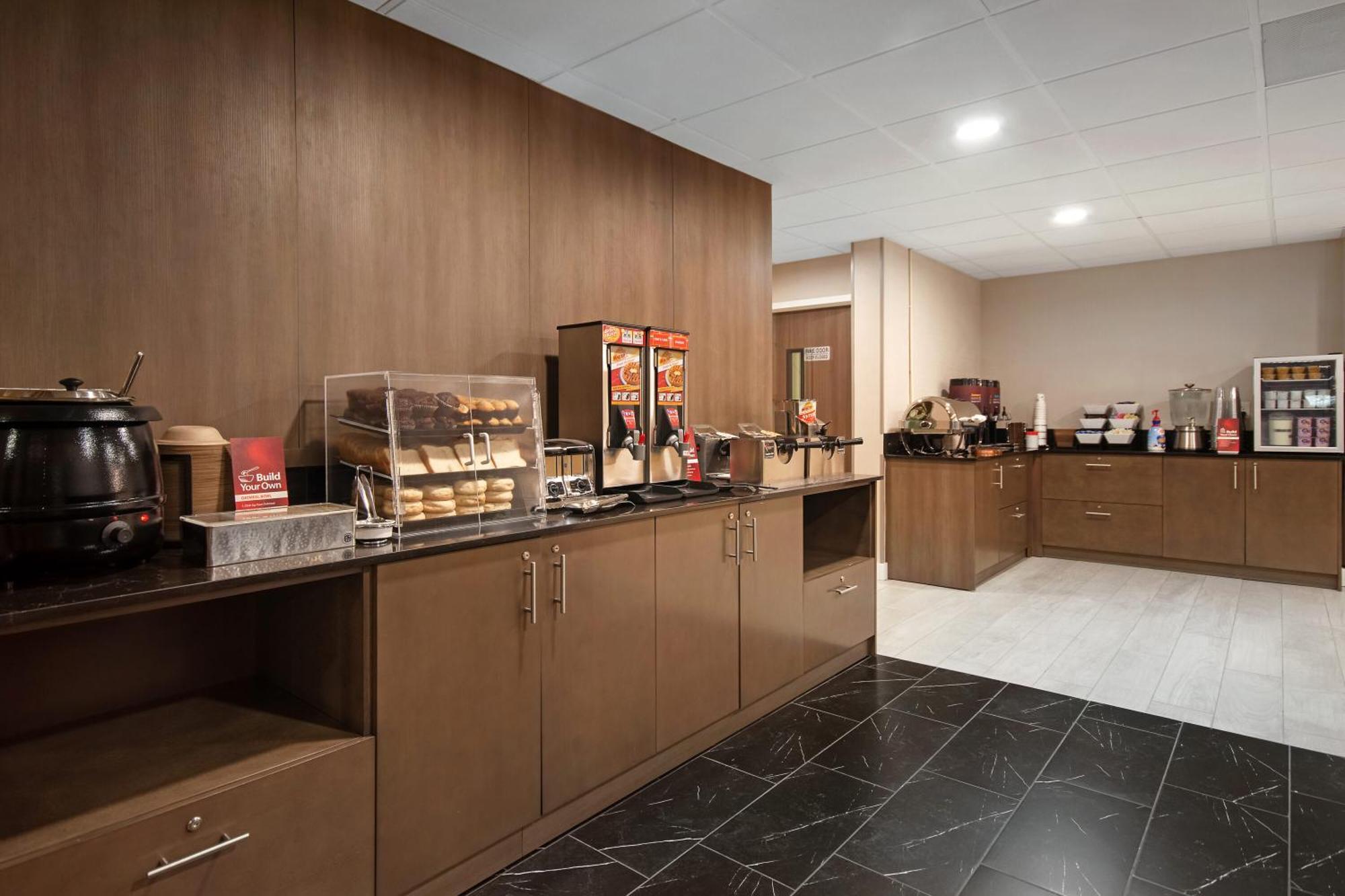 Best Western Plus Meadowlands 锡考克斯 外观 照片